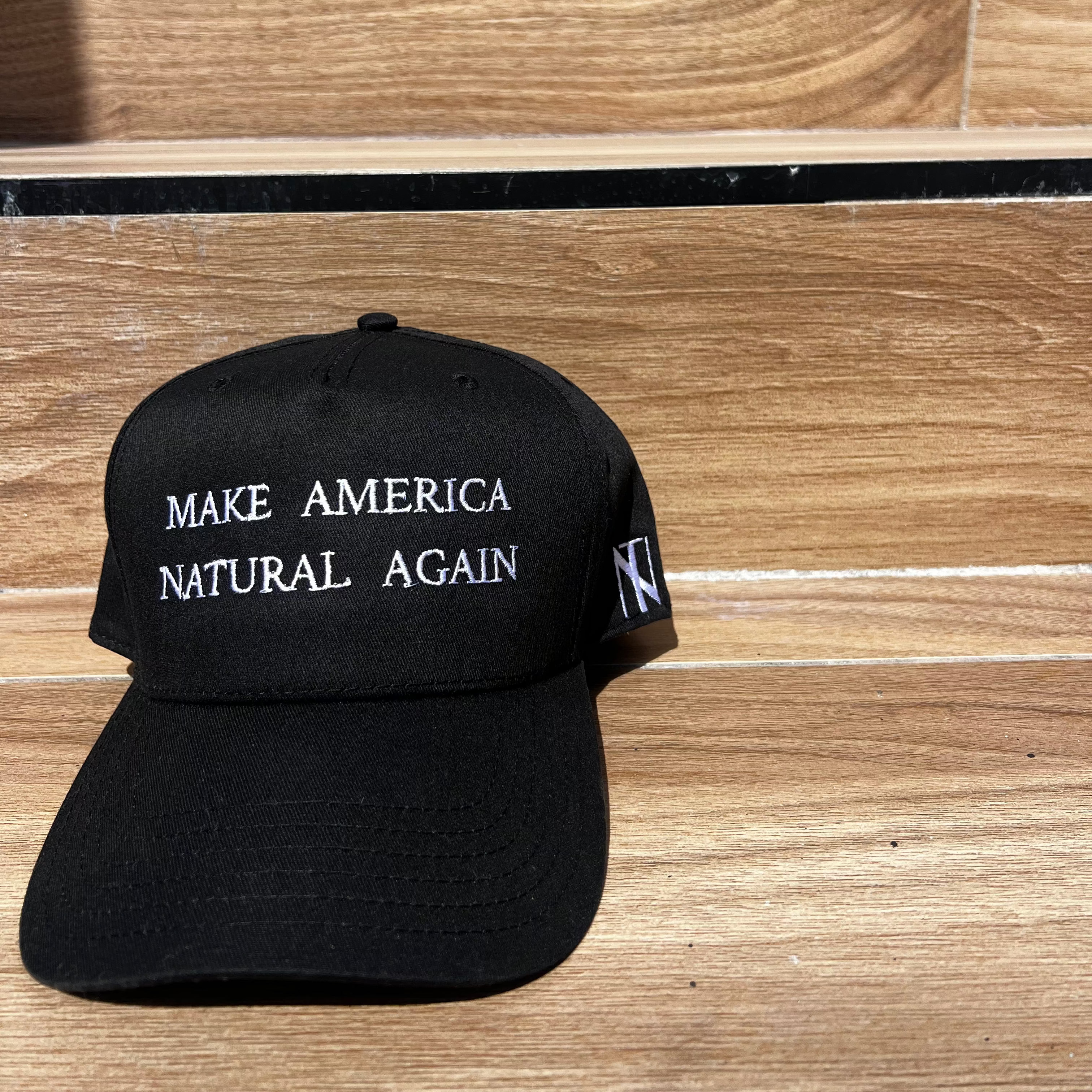 'The Movement' 5 Panel Snap Back - Black